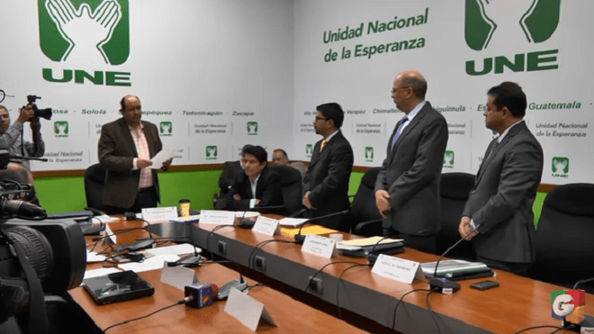 une-tcq guatevision