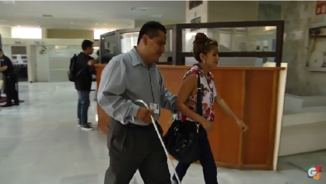 periodista, vidente, Manuel