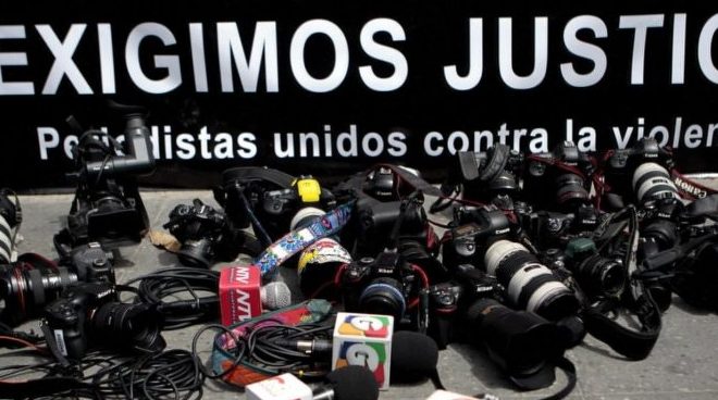 periodistas