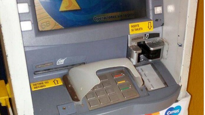 Detectan dispositivo para clonar tarjetas en cajero de Zona 6