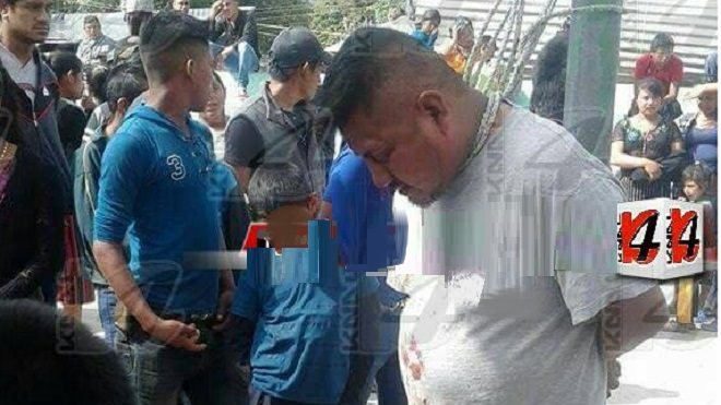 Pobladores pretenden linchar a supuesto estafador en Cunén, Quiché