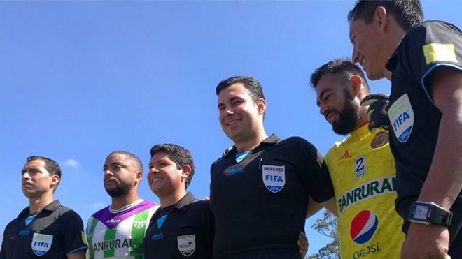 apertura Árbitros Mario Escobar Toca Apertura 2016 final vuelta 00