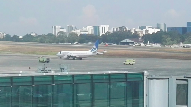 AVIÓN COPA EMERGENCIA AEROPUERTO