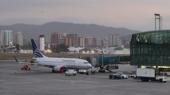 Aeropuerto Internacional La Aurora