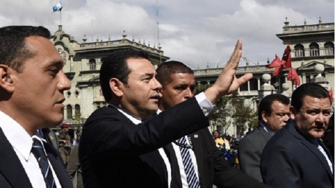 Jimmy Morales visitó a su hijo y hermano en la Cárcel