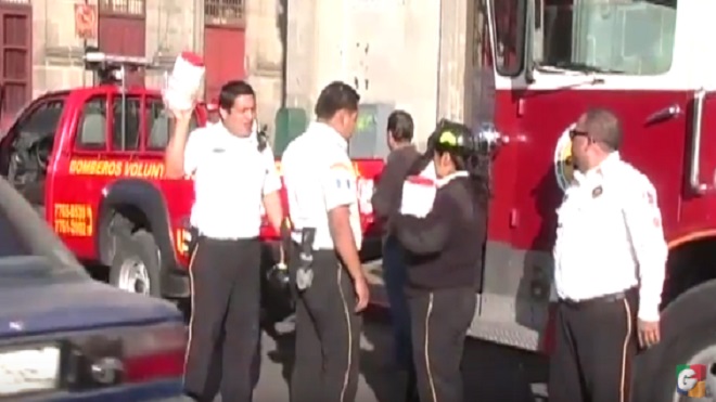 bomberos-voluntarios-hacen-colecta-para-no-cerrar-en-quetzaltenango