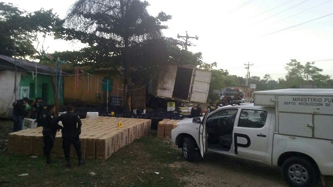 Decomisan más de 4 millones de cigarros de contrabando en Petén
