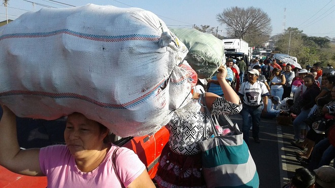 [VIDEOS] "Bloqueos solo afectan a la clase trabajadora" señalan los guatemaltecos