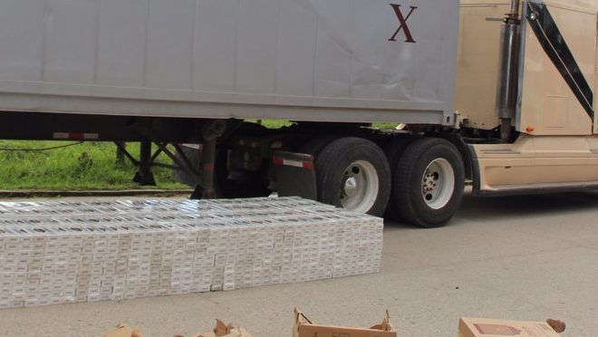 Transportaba más de 9 millones de cigarros de contrabando en Petén