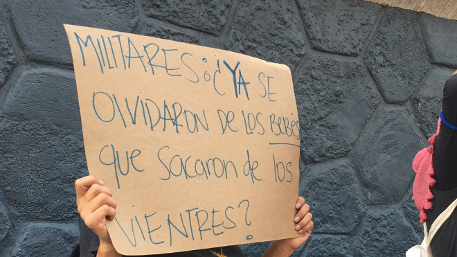 Airadas protestas reciben a "barco del aborto" en puerto guatemalteco