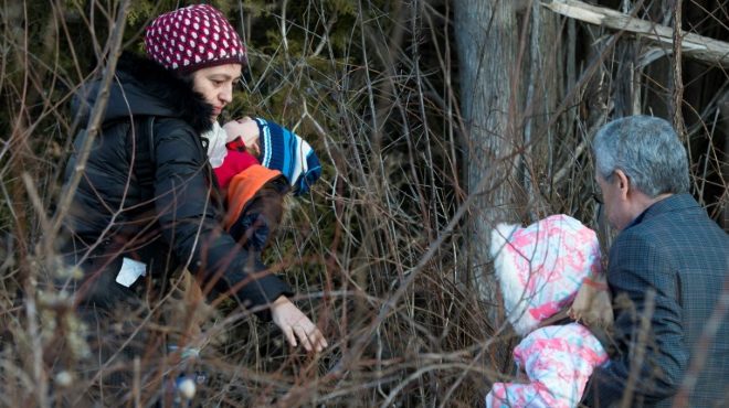 Inmigrantes huyen a Canadá desde EE.UU. por miedo a Trump