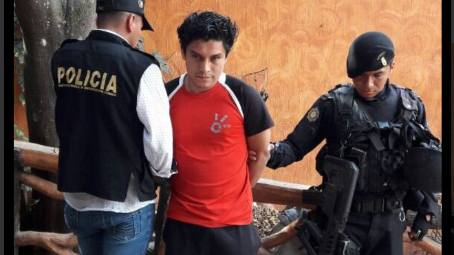 Capturan a pedófilo, contactó a sus víctimas por WhatsApp
