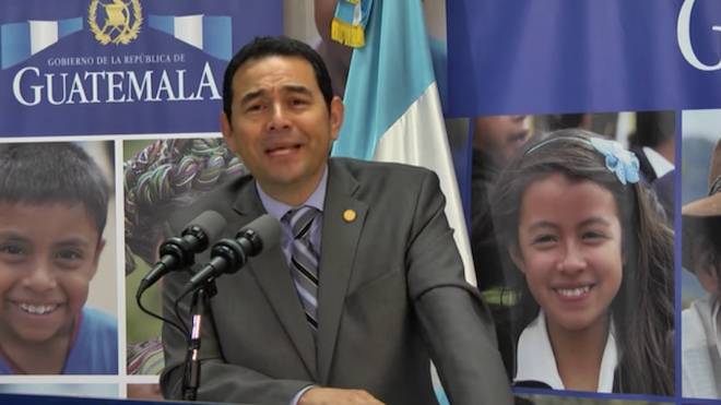 Jimmy Morales no está deprimido, está tenso y estresado