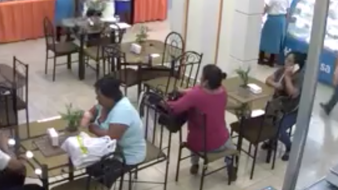 Ladronas de carteras en Villa Nueva quedan grabadas en vídeo