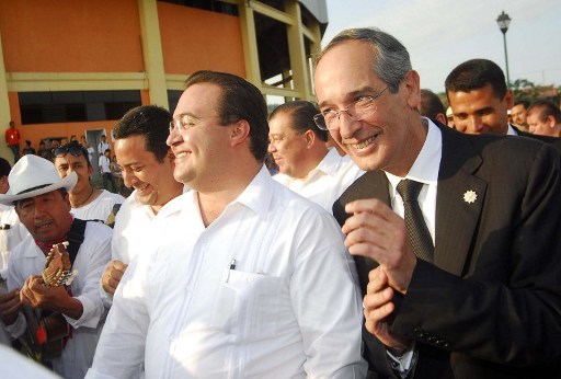 Javier Duarte, prófugo de la Justicia de México, recibió en 2011 a Álvaro Colom cuando este ejercía la presidencia.