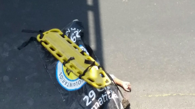 Anciano se suicida lanzándose de una pasarela