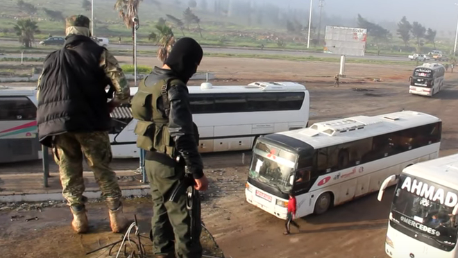 Al menos 43 muertos en un atentado contra personas evacuadas en Siria