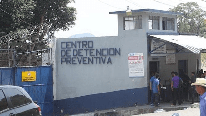 Asesinan a reo en el Preventivo de Hombres de la zona 18