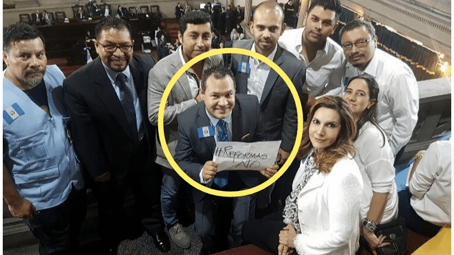 Francisco Zamora Barillas ex asistente de Baldetti que hace campaña contra las reformas