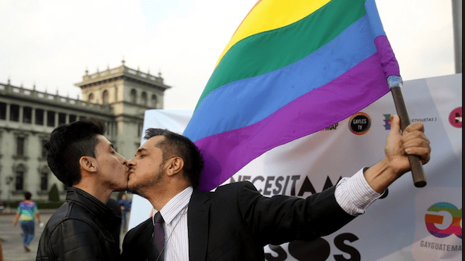 Diputados proponen ley homofóbica