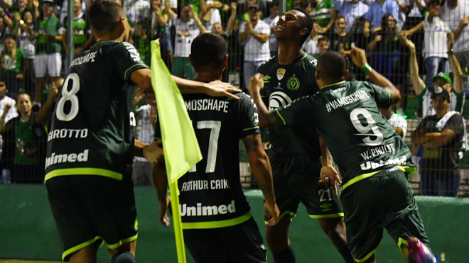 Chapecoense revive el sueño de la Libertadores ante Nacional
