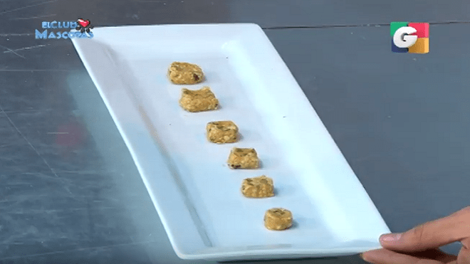 En El Club de las Mascotas preparamos unas deliciosas bolitas de albahaca con mantequilla de maní