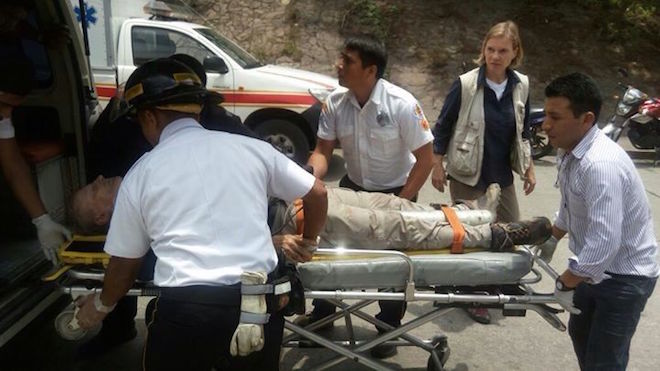 Hieren a turista alemán y su esposa durante asalto en Volcán de Agua
