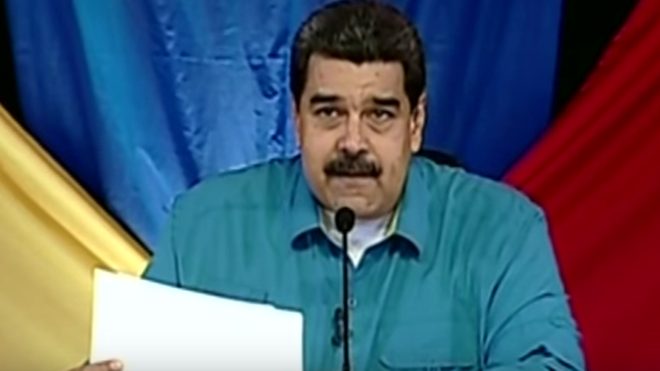 Busca redactar nueva carta magna
