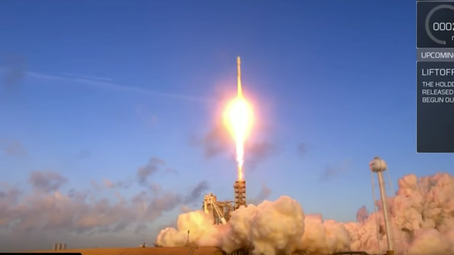 Lanzan al espacio