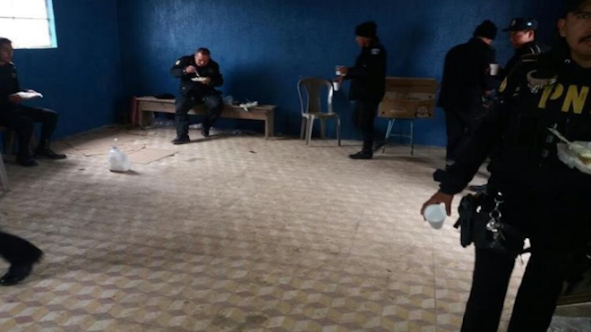 ÚLTIMA HORA: Liberan a 17 policías retenidos en zona de conflicto en Ixchiguán y Tajumulco