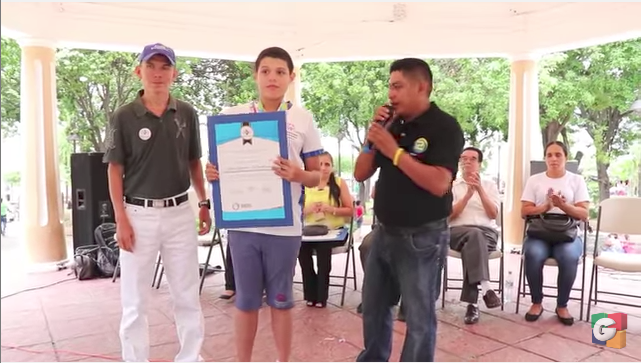 Joven con autismo ganó dos medallas de oro en Olimpiadas Especiales.