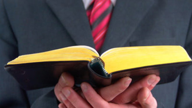 Capturan a pastor evangélico por violar a una niña de 12 años