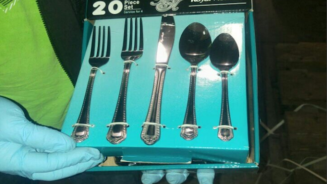 ¿Utensilios de cocina? Localizan más de 400 paquetes de cocaína ocultos en estas cajas