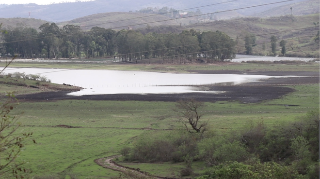 Riego de cultivos seca laguna Los Achiotes