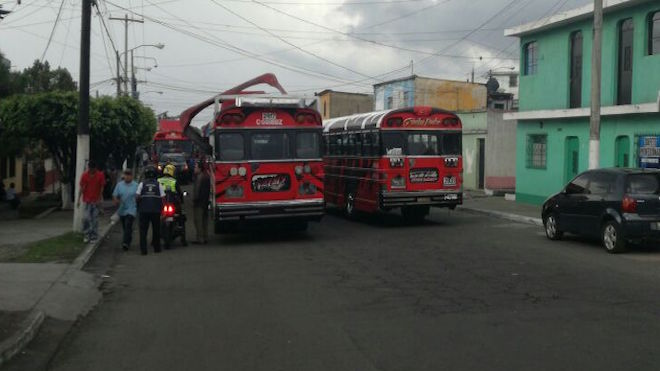 Por amenaza de bomba, pilotos de ruta el Milagro suspenden servicio