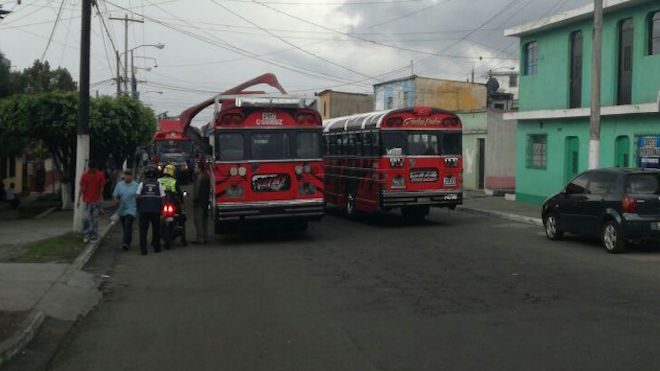 Por amenaza de bomba, pilotos de ruta el Milagro suspenden servicio