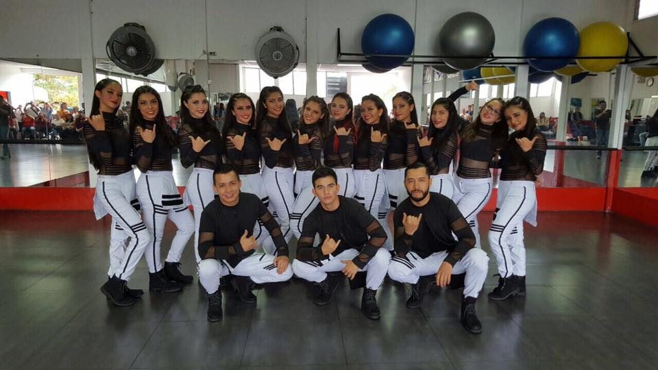 Guatemaltecos de UPA Dance participan en competencia internacional de baile