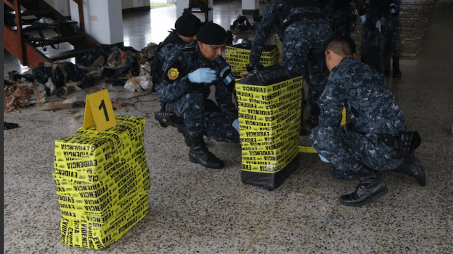 Incautan nuevo cargamento de cocaína en las aguas del Pacífico