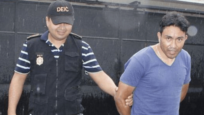 Capturan a un hombre por masturbarse y grabarse frente a estudiantes en Villa Nueva