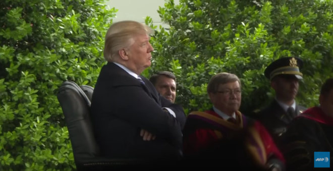 Estudiante muere y trump reacciona