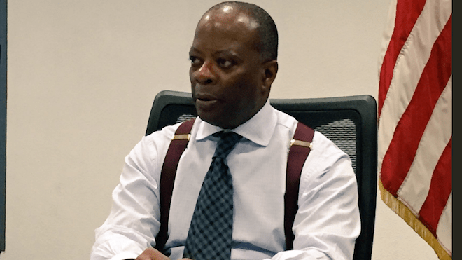 Embajador Todd Robinson llama "Idiotas" a 4 diputados