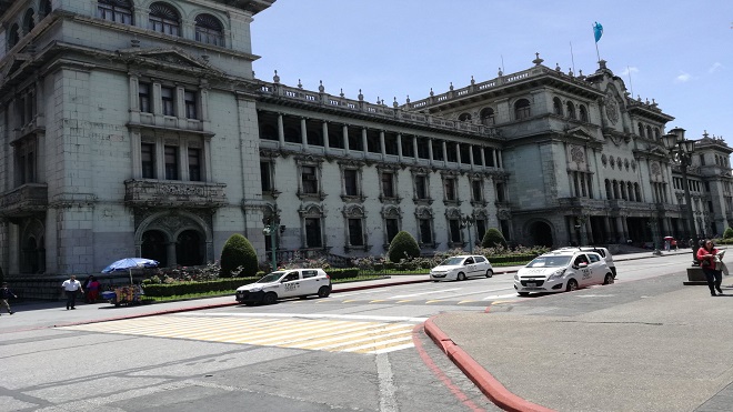 Hace 10 años que los soldados no desfilan en la zona 1