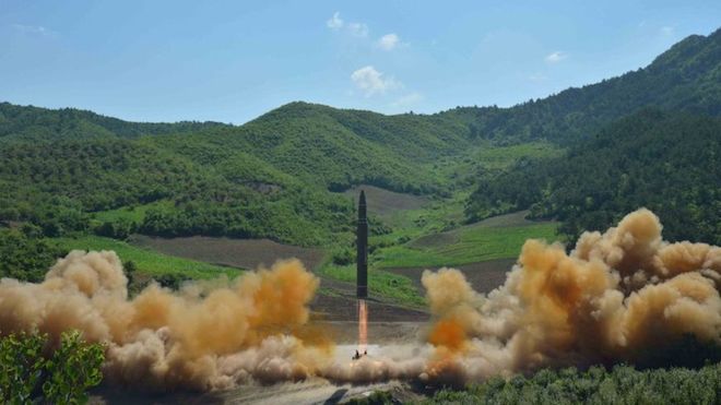 KCNA El 4 de julio Corea del Norte lanzó un misil balístico intercontinental, anunciado por medios locales como un evento "histórico" y un "hito".