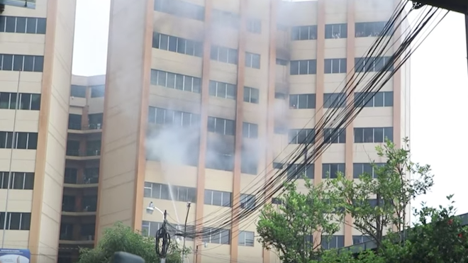 Dos muertos fue el resultado del incendio en el ministerio de Hacienda de El Salvador