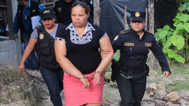 Hondureña es señalada de la adopción ilegal de bebé que falleció antes de culminar el trámite
