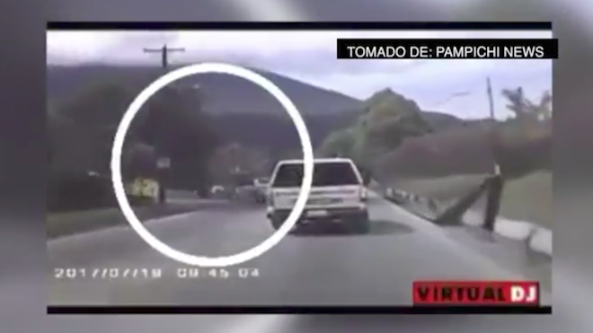 Motorista es arrollado por imprudencia vial.