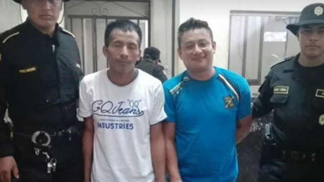 Pobladores detienen a presuntos asesinos de un ayudante de autobús
