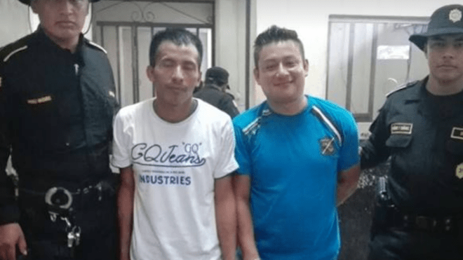Pobladores detienen a presuntos asesinos de un ayudante de autobús