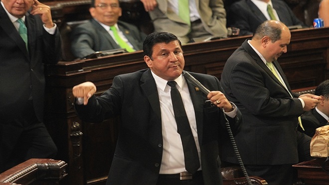 Trabajador que denunció a diputado Galdámez podría ser destituido