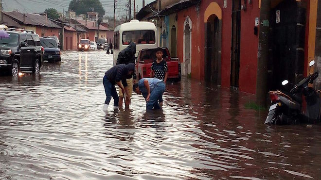 Antigua Guatemala se inunda [VIDEO-GALERÍA]
